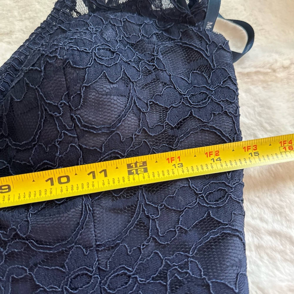 Elegant Navy Blue Lace Evening Gown - Picture 7 of 10